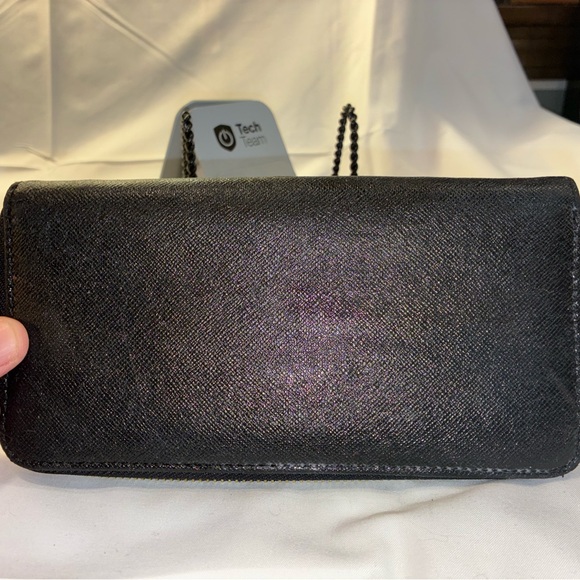 Tory Burch Black Saffiano Zip Wallet with Gold Logo Accent - Picture 4 of 9